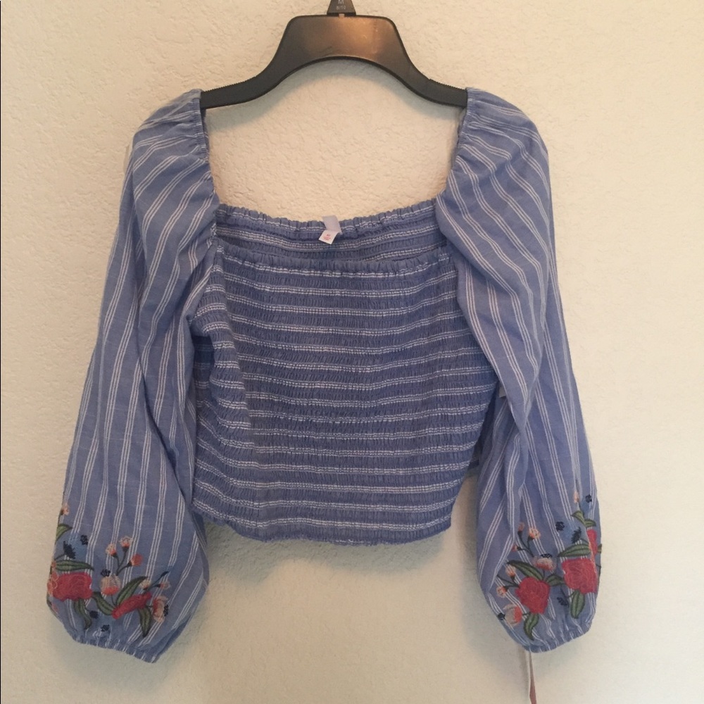 Crop top striped embroidered blouse